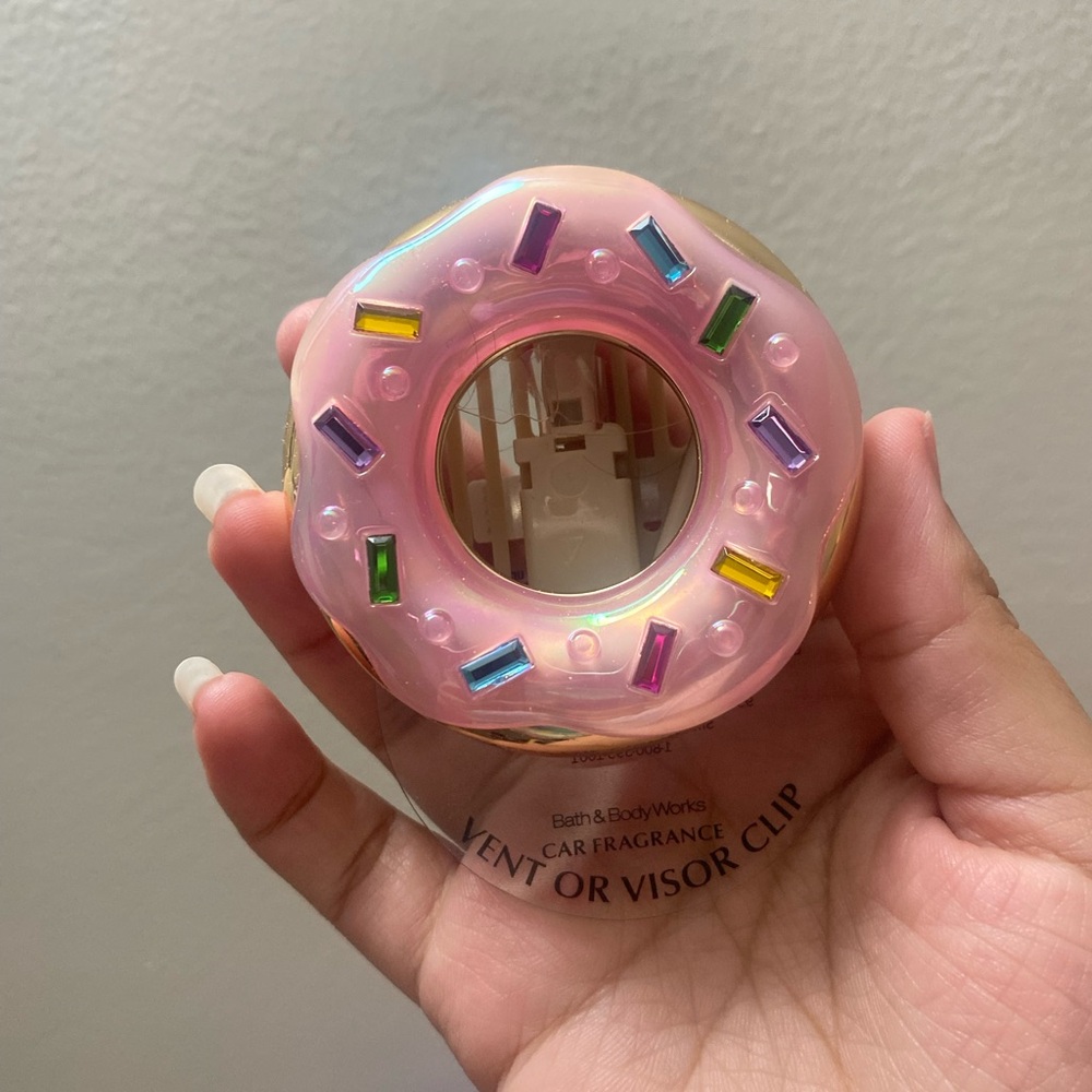 Bath & Body Works Beige Car Vent Clip